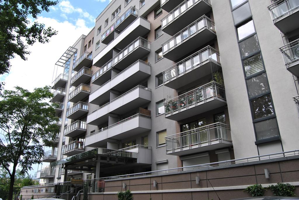 Royal Apartments - Apartamenty Inowroclawska Exterior photo
